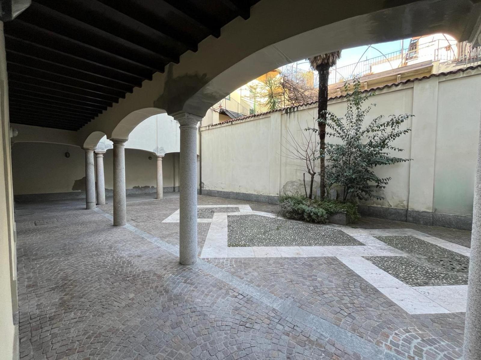 Loft Matteotti - Studio In Centro ブスト・アルシーツィオ エクステリア 写真
