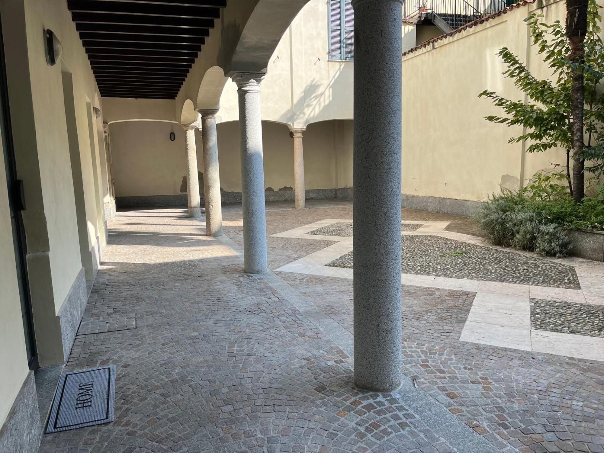 Loft Matteotti - Studio In Centro ブスト・アルシーツィオ エクステリア 写真