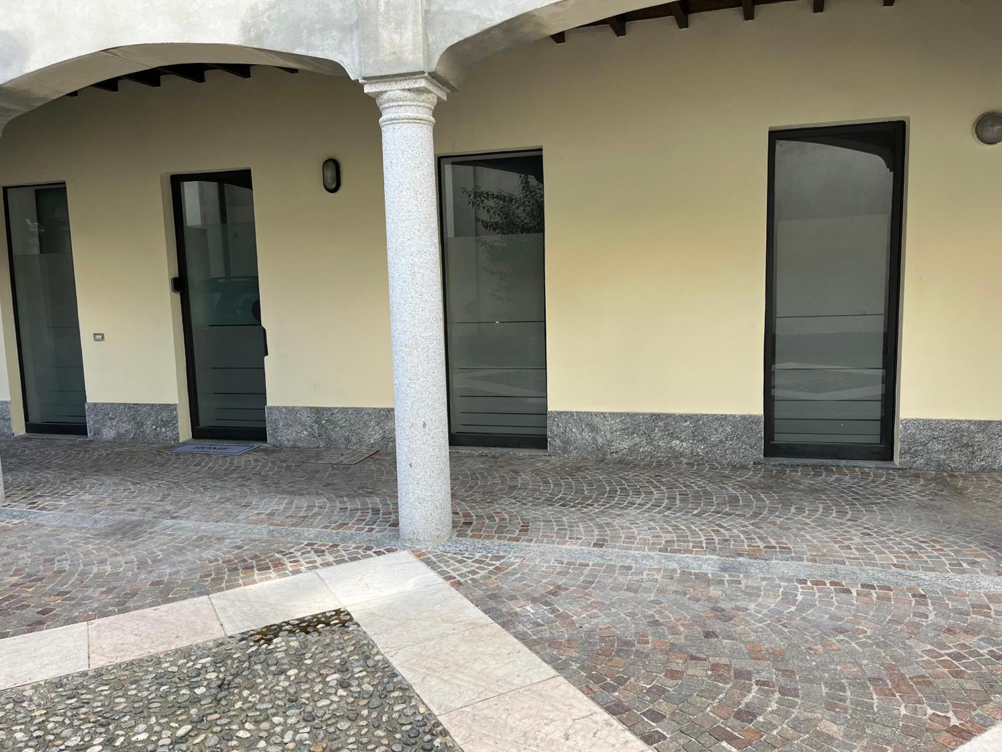 Loft Matteotti - Studio In Centro ブスト・アルシーツィオ エクステリア 写真